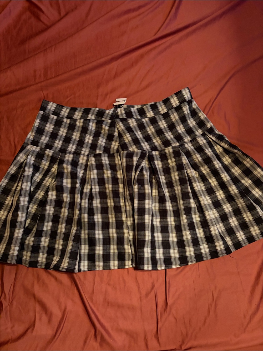 SHEIN Black and White Plaid Pleated Mini Skirt  plus size 3 xl